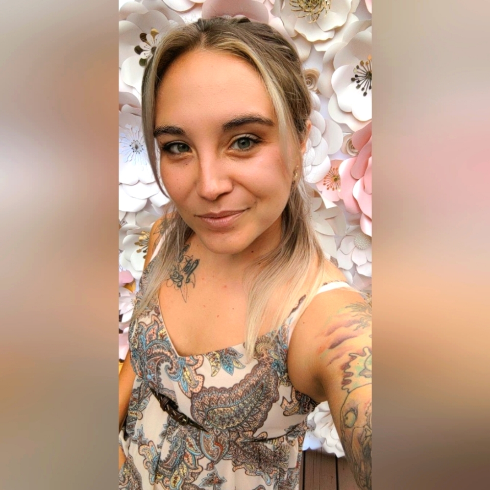 Meet your Posher, Viv